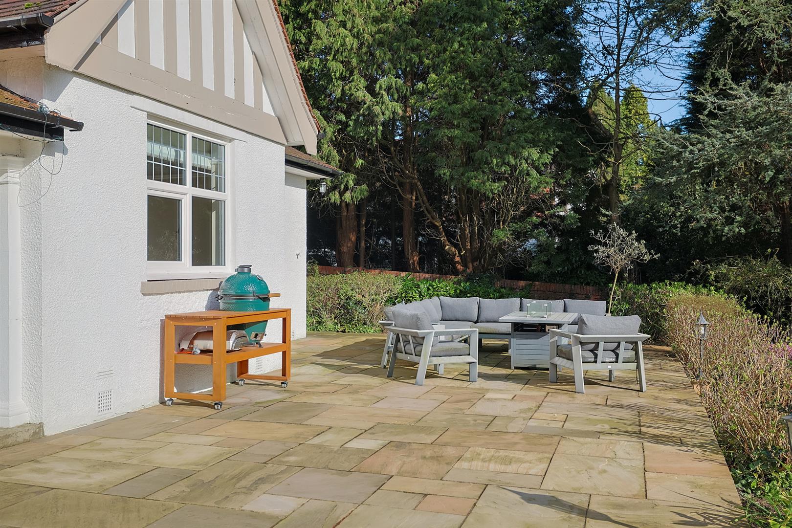 256 Gower Road, Sketty, Swansea, SA2 9JL